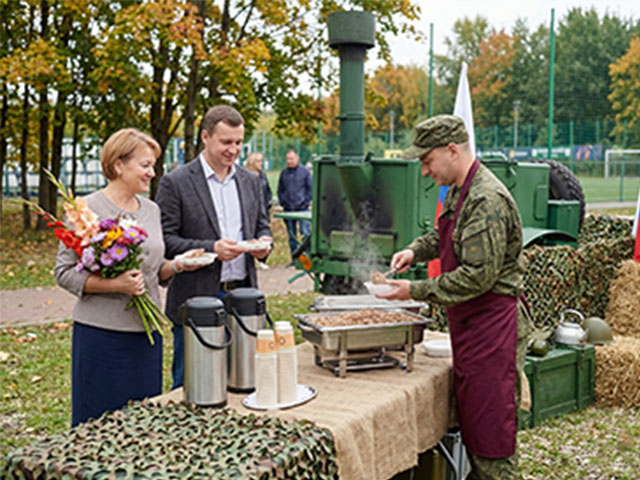Полевая кухня на школьный праздник — вкусный старт нового учебного года